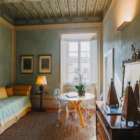 ピサPalazzo Feroci - Residenza D'Epocaアパートメント エクステリア 写真