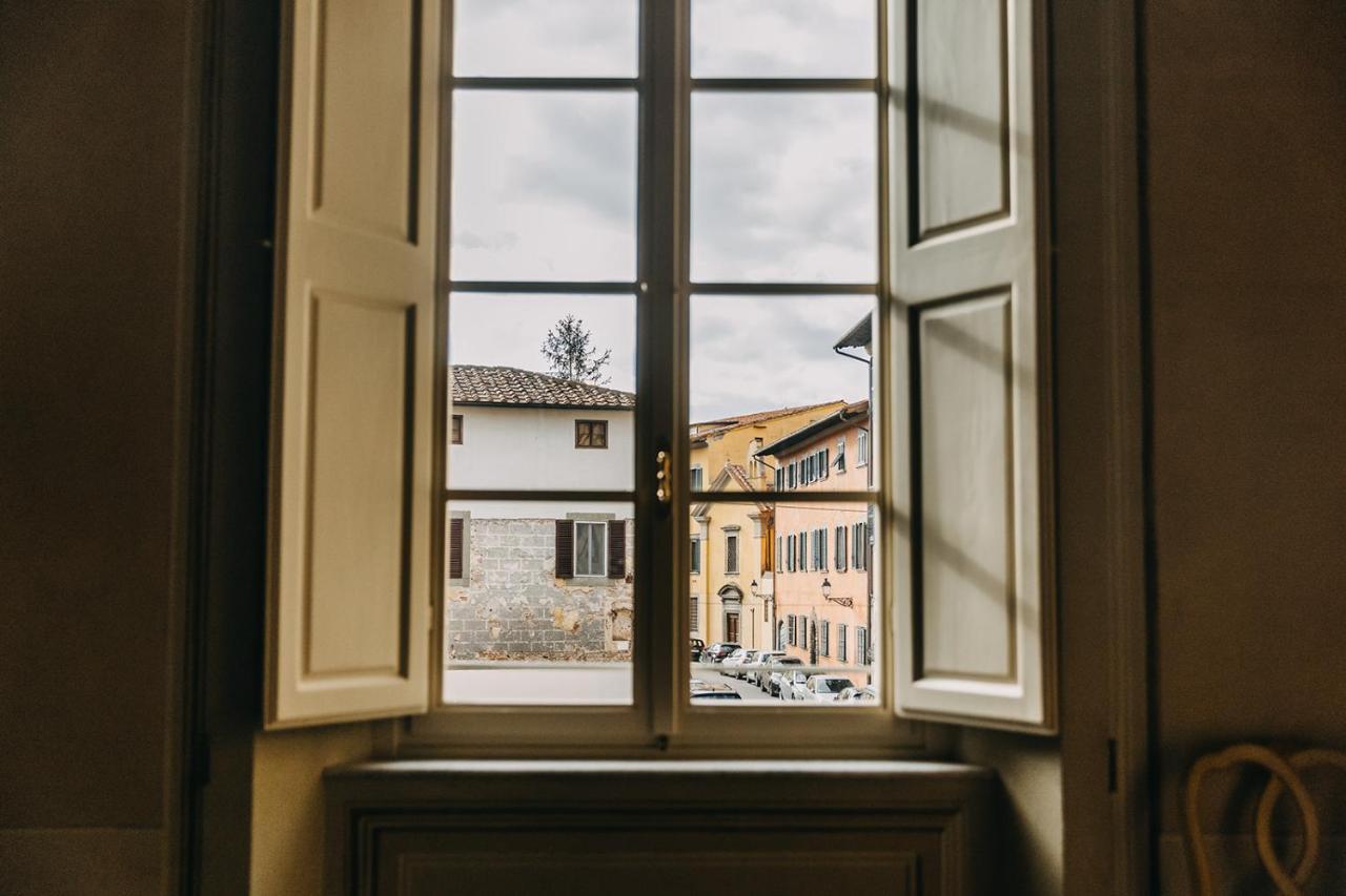 ピサPalazzo Feroci - Residenza D'Epocaアパートメント エクステリア 写真