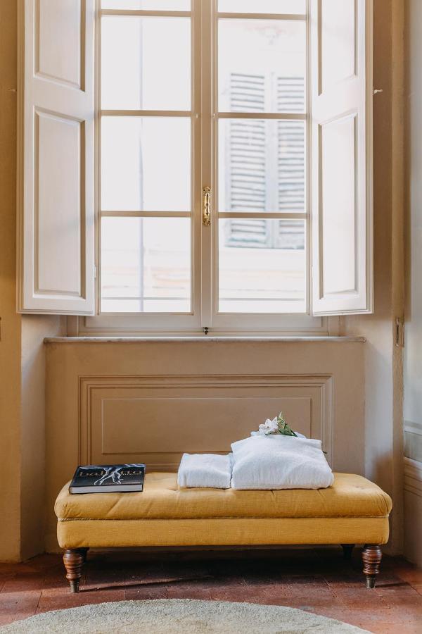 ピサPalazzo Feroci - Residenza D'Epocaアパートメント エクステリア 写真
