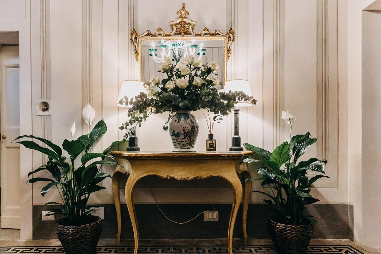 ピサPalazzo Feroci - Residenza D'Epocaアパートメント エクステリア 写真