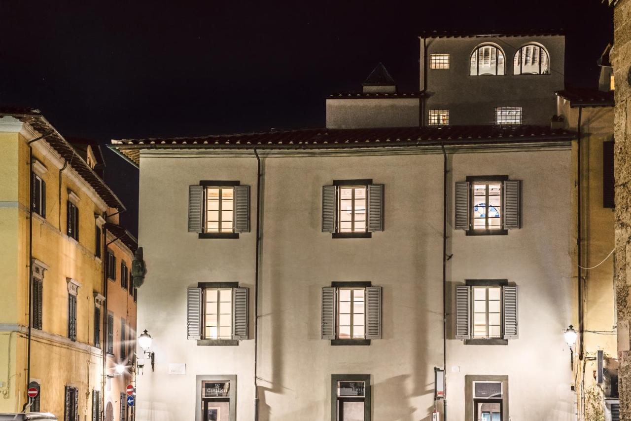 ピサPalazzo Feroci - Residenza D'Epocaアパートメント エクステリア 写真
